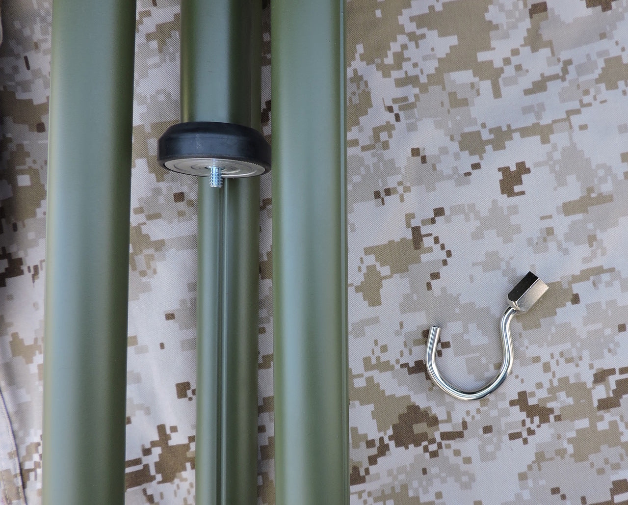 Hog Saddle Tripod Legs and features shown 